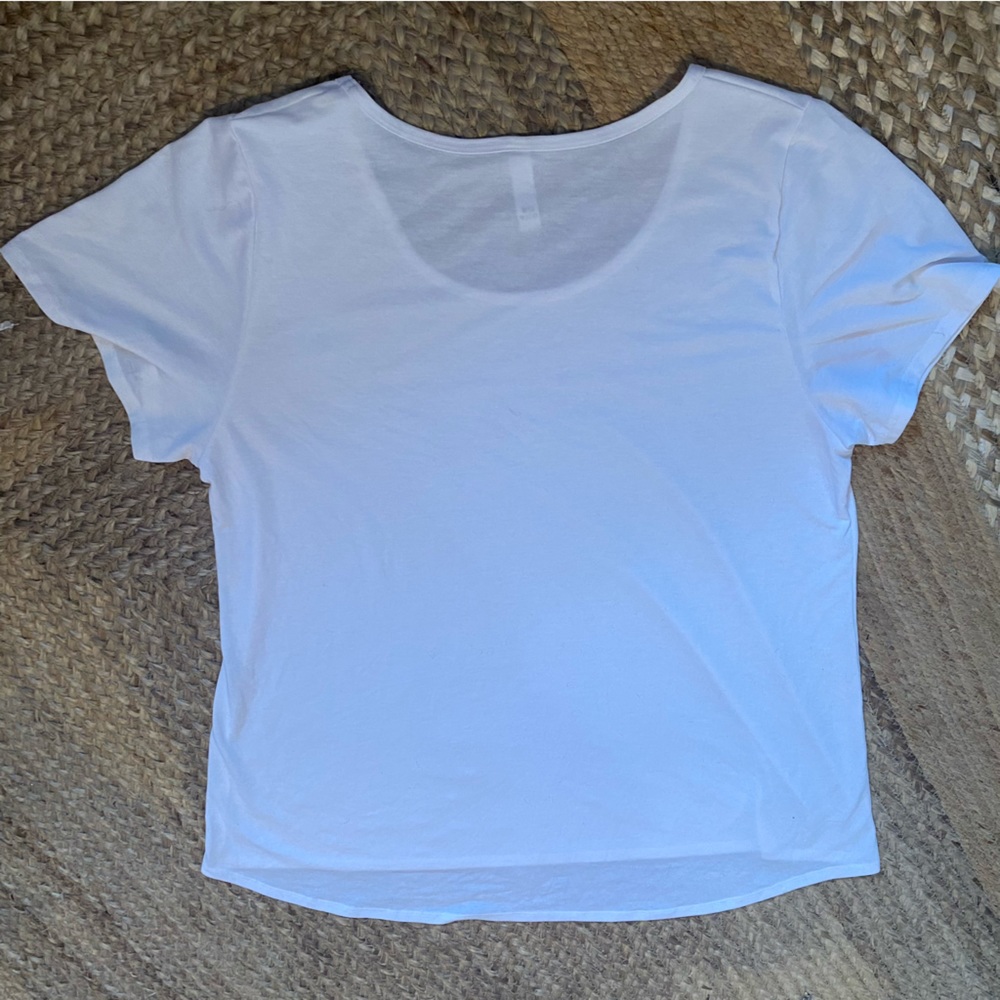 LuLa Roe Perfect Tee - Picture 4 of 4